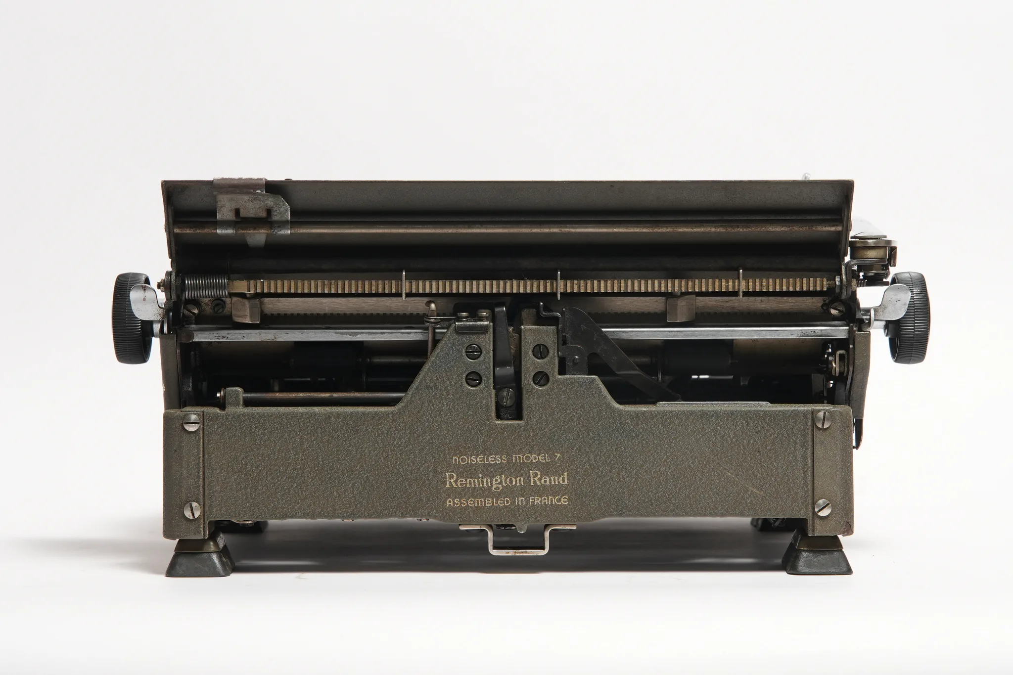 Remington Rand Noiseless Portable Typewriter with Case — photograph