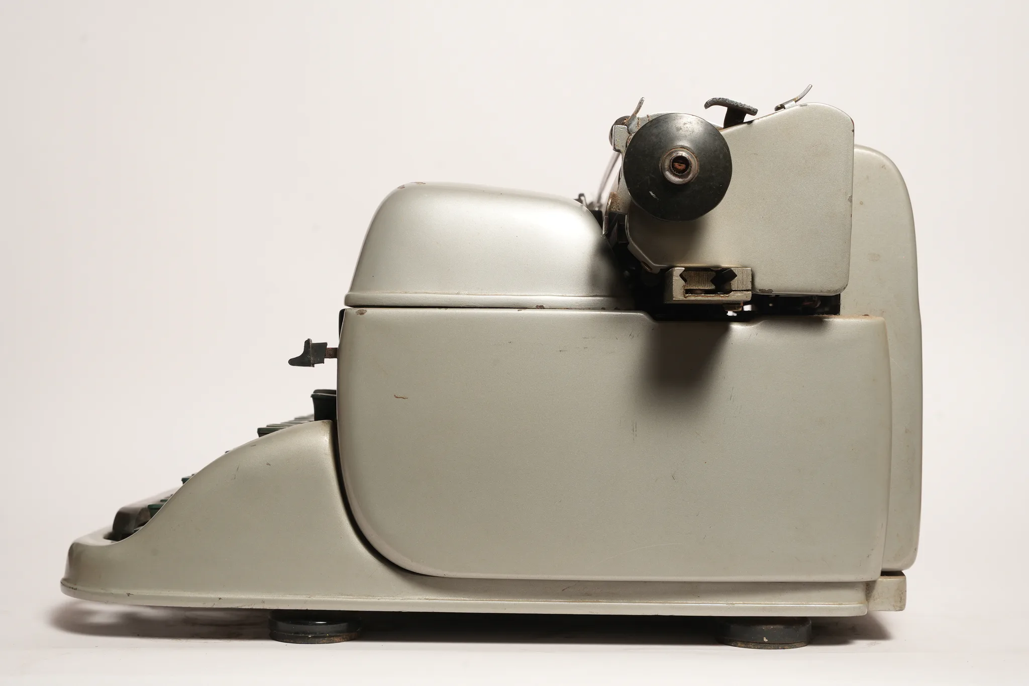 Remington Standard Wide-Carriage Typewriter — photograph 5