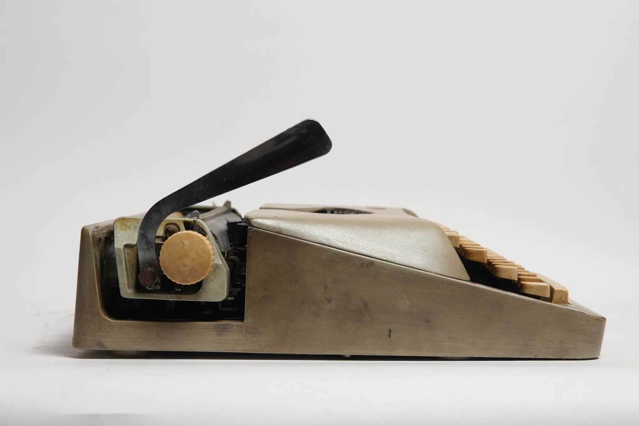 Royal Quiet De Luxe Portable Typewriter — photograph