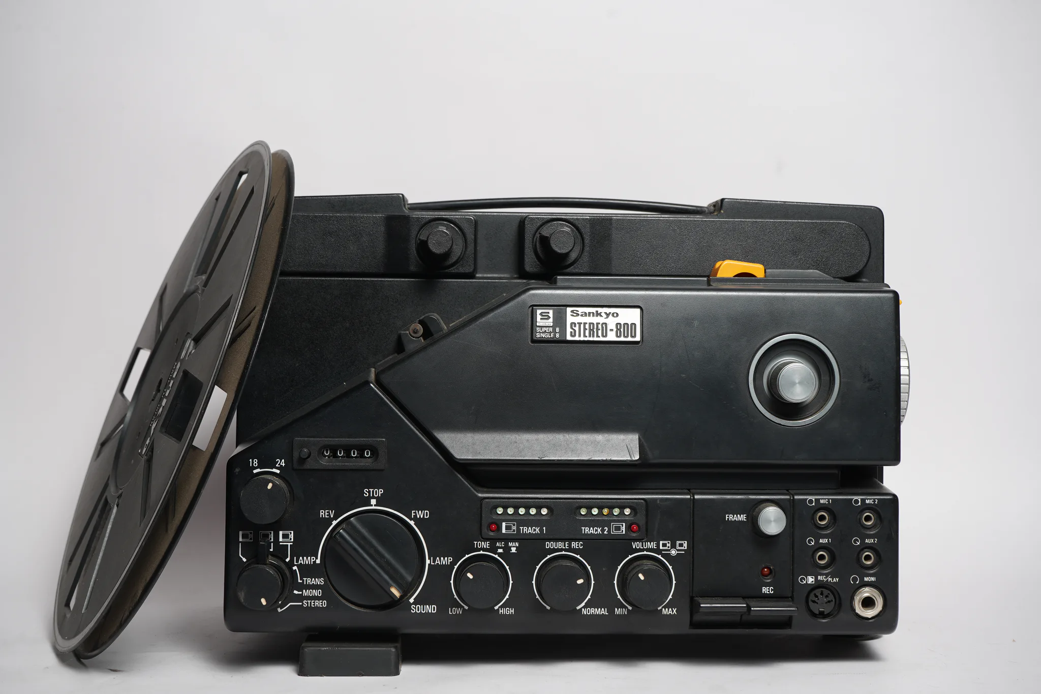 Sankyo Stereo-800 Super 8 Sound Projector — photograph