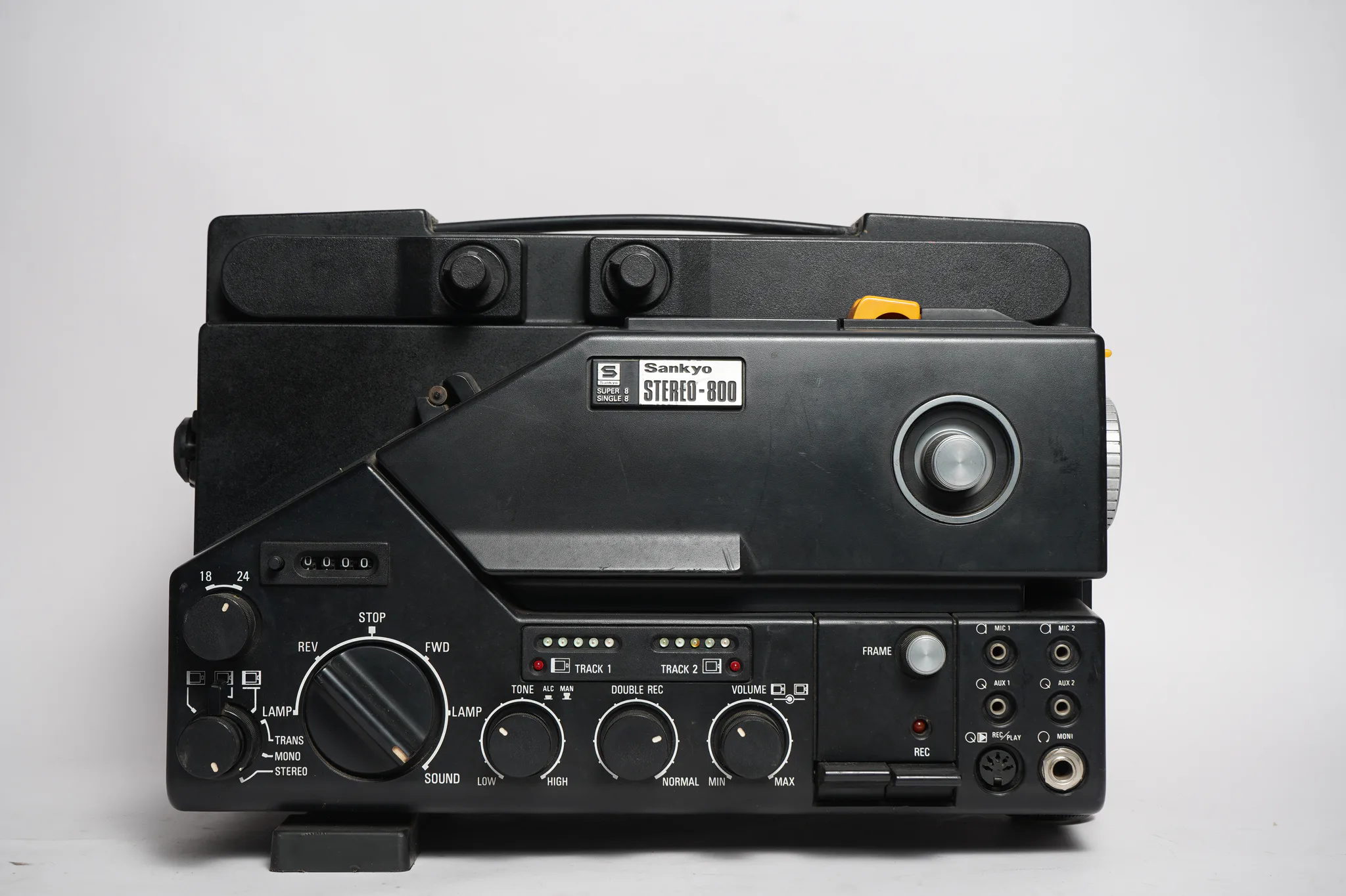 Sankyo Stereo-800 Super 8 Sound Projector
