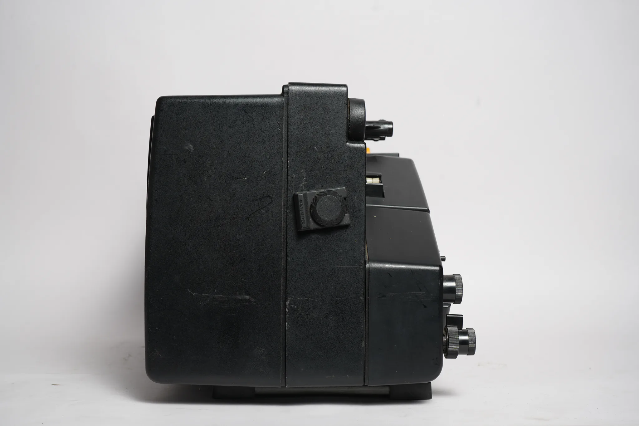 Sankyo Stereo-800 Super 8 Sound Projector — photograph