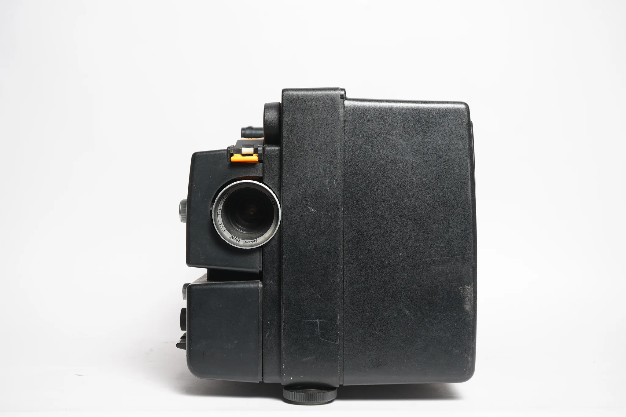 Sankyo Stereo-800 Super 8 Sound Projector — photograph