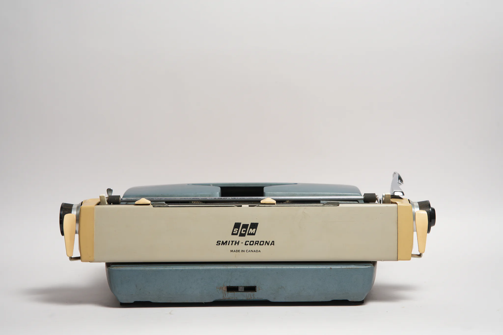 Smith-Corona Classic 12 Portable Typewriter with Case — photograph