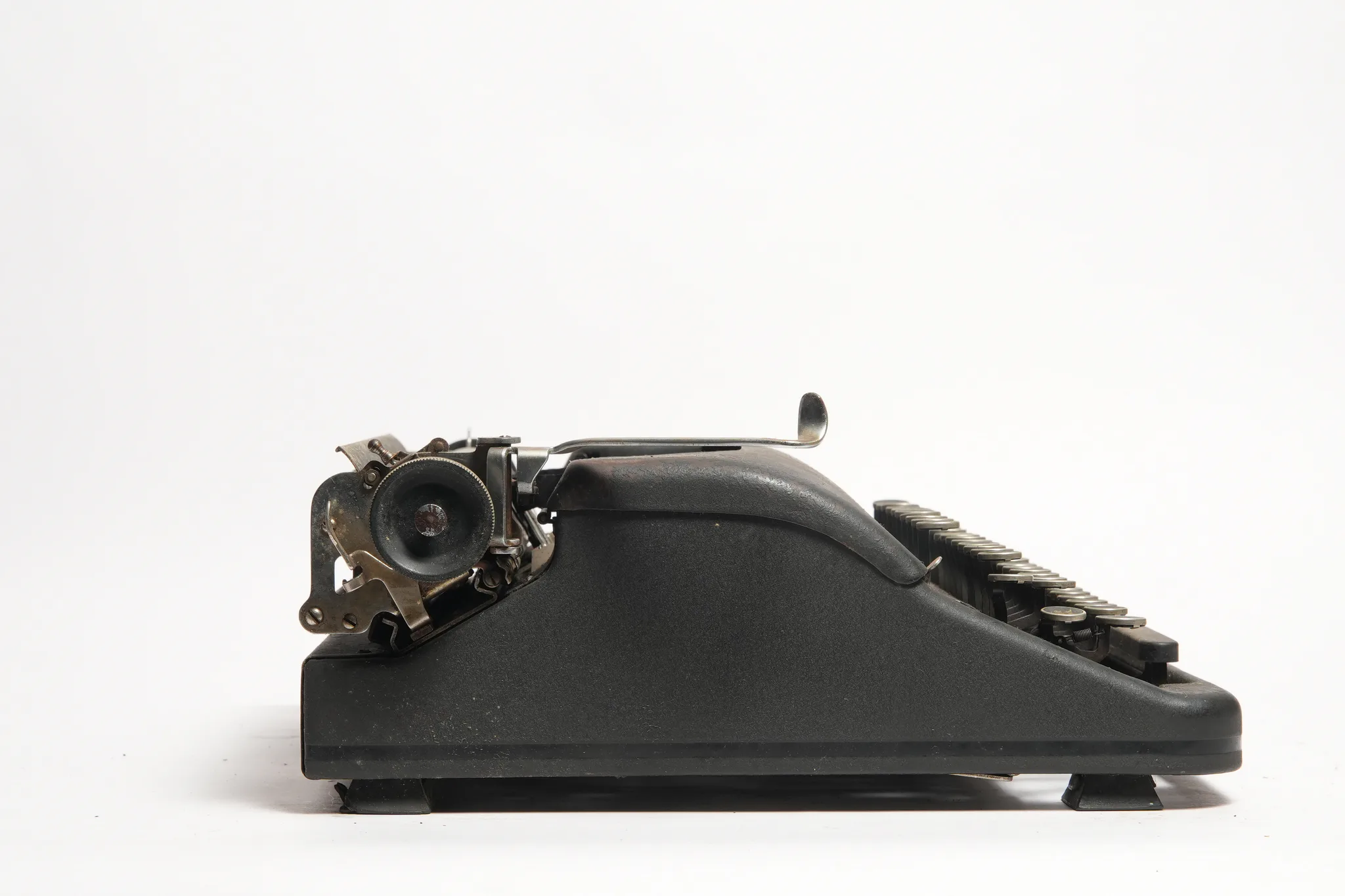 Smith-Corona Clipper Portable Typewriter — photograph