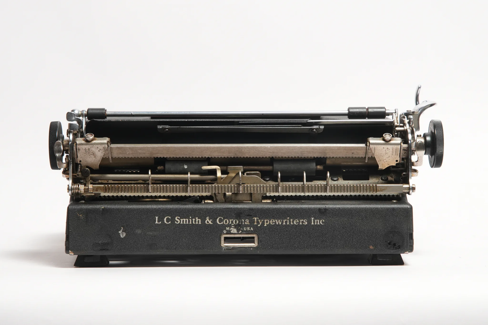 Smith-Corona Silent Portable Typewriter — photograph