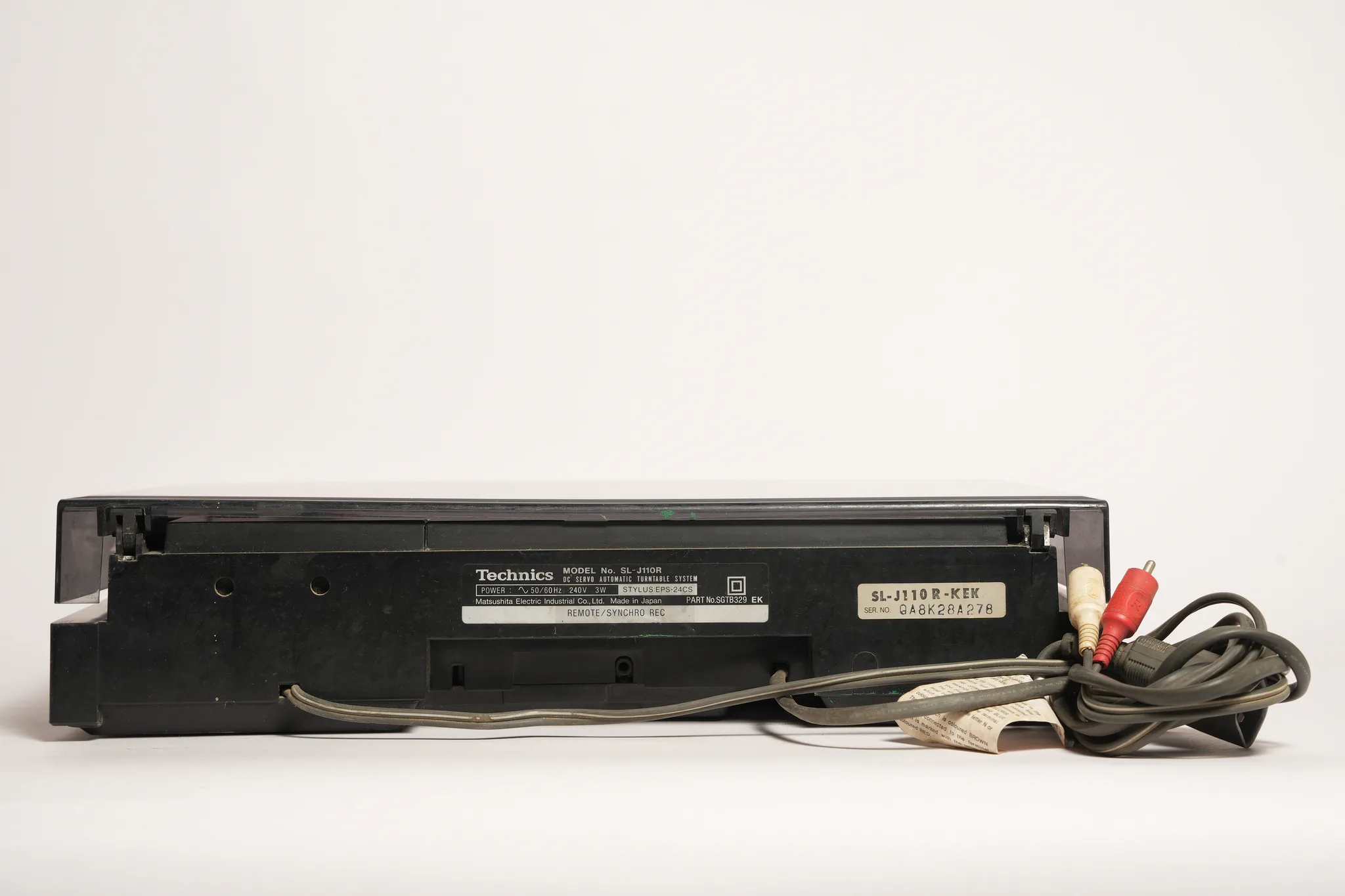 Technics SL-J110R Automatic Turntable — photograph 1
