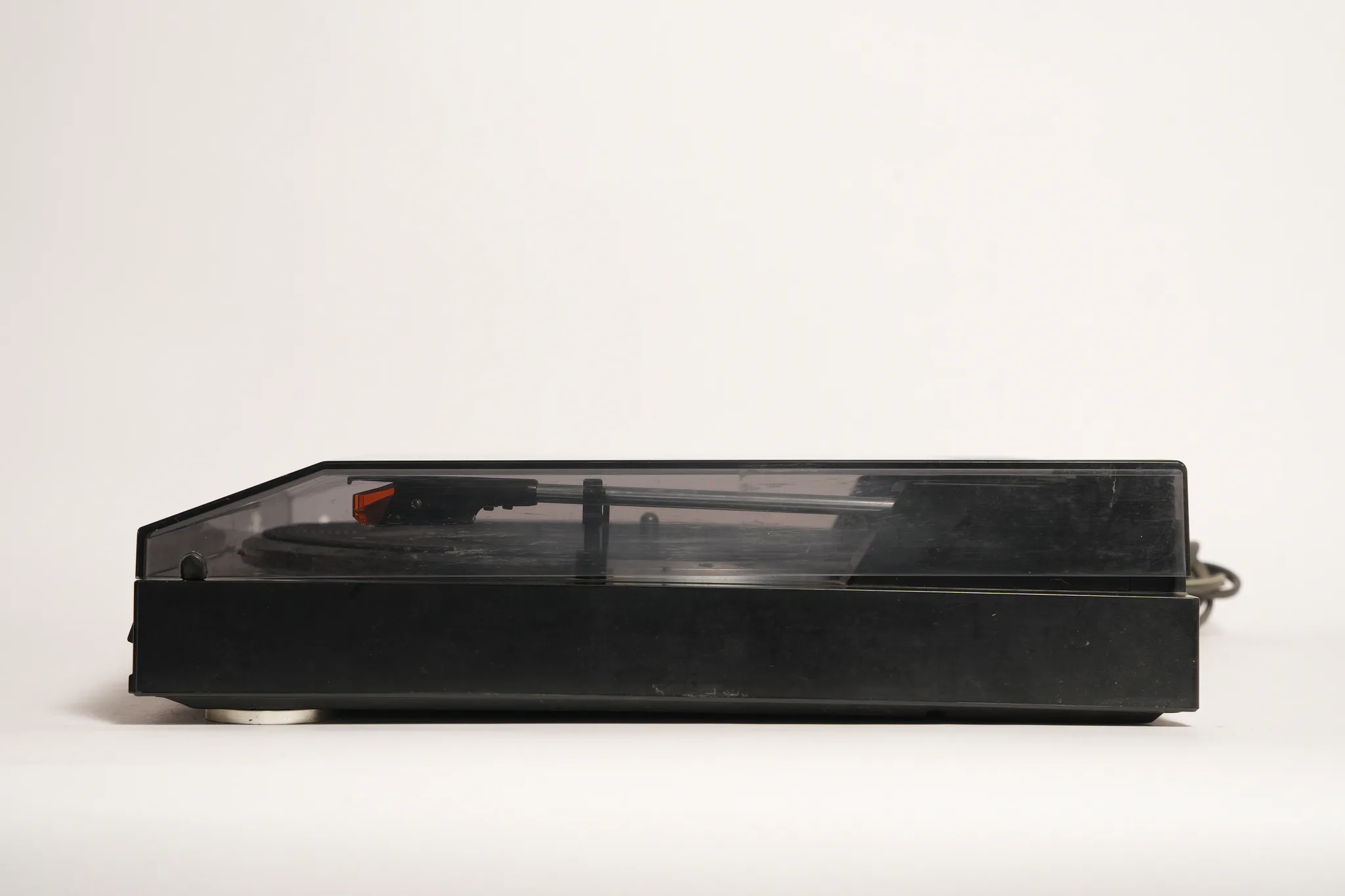 Technics SL-J110R Automatic Turntable — photograph 2
