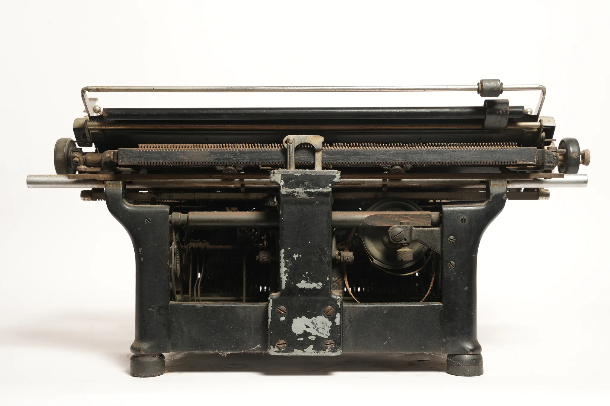 Underwood No. 3 Wide Carriage Typewriter — photograph 1