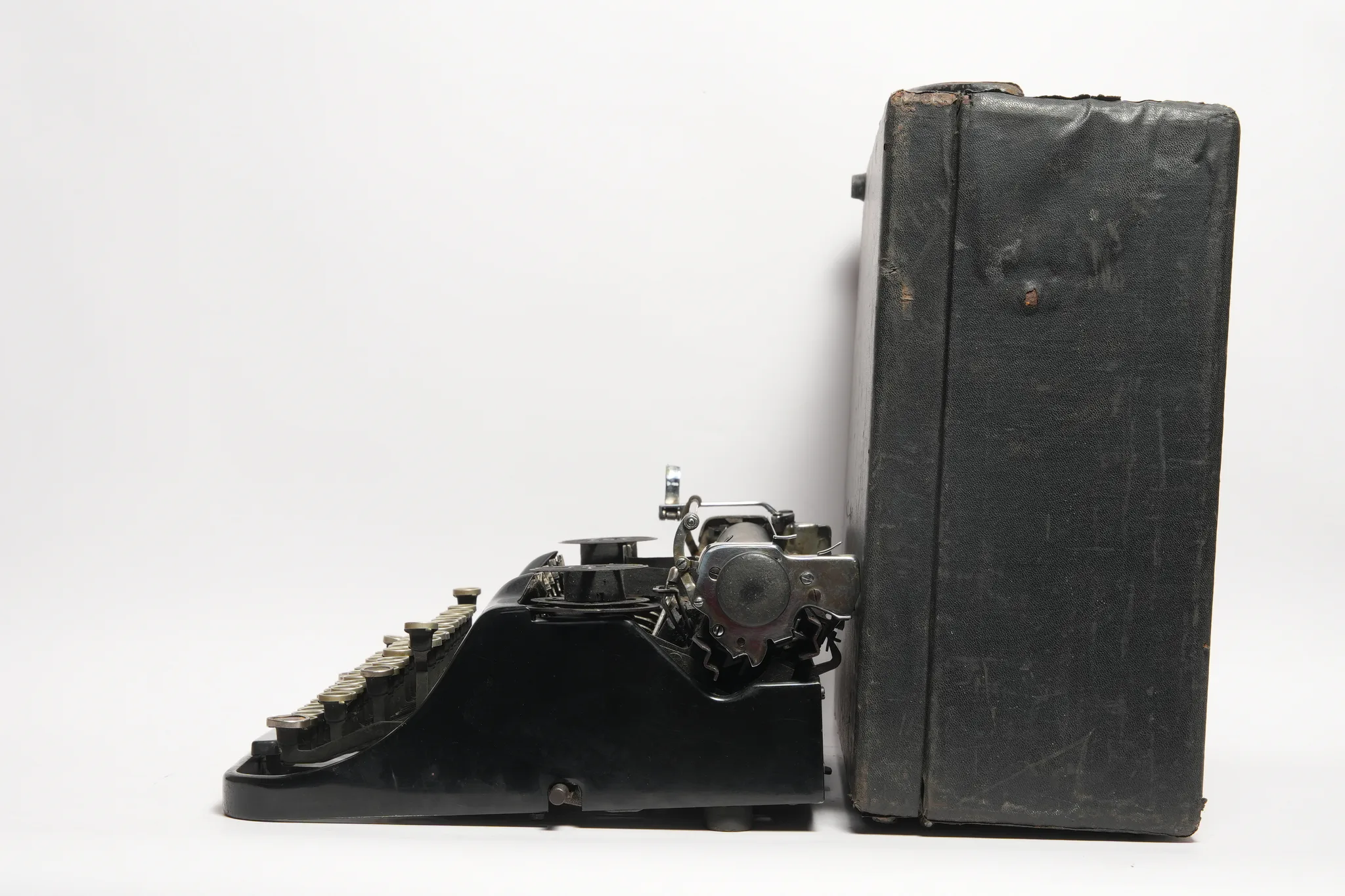 Underwood Portable Vintage Typewriter in Case — photograph