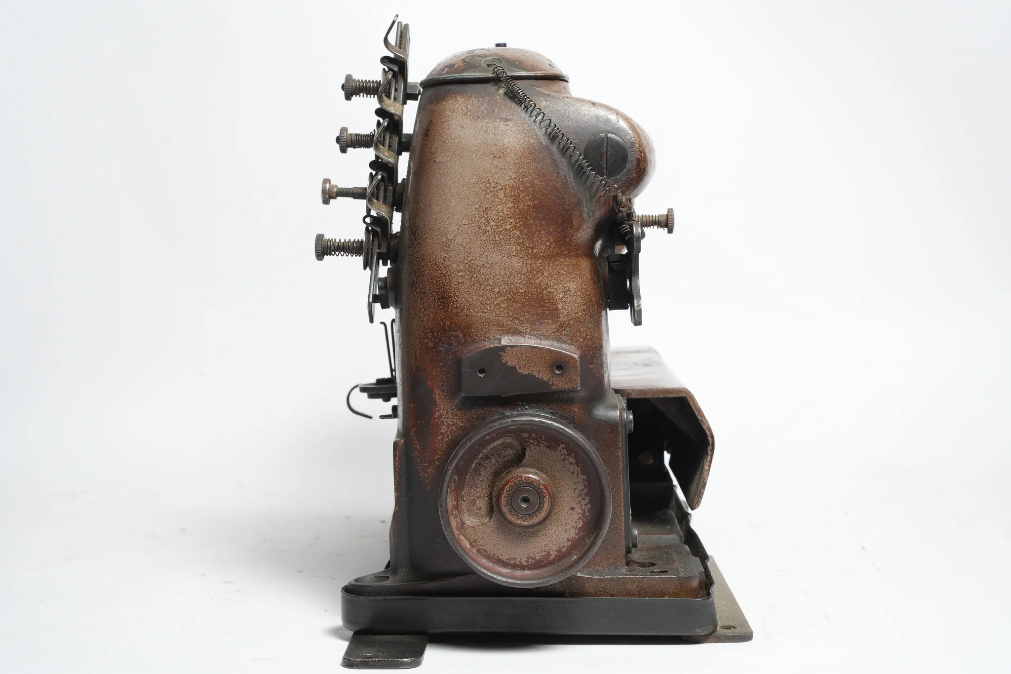 Union Special Style 52900 BH Industrial Sewing Machine — photograph 5