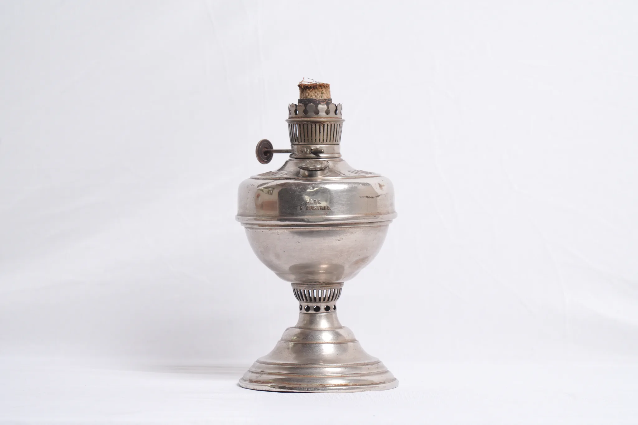 Vintage Austrian Made Table Oil Lamp — photograph