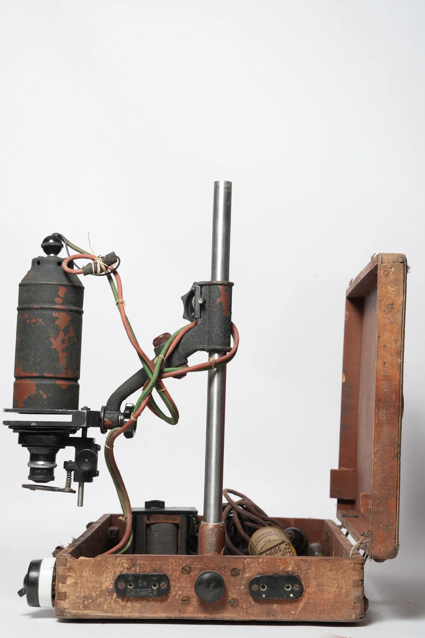 Vintage Custom Wooden Electrical Instrument Enclosure — photograph 2
