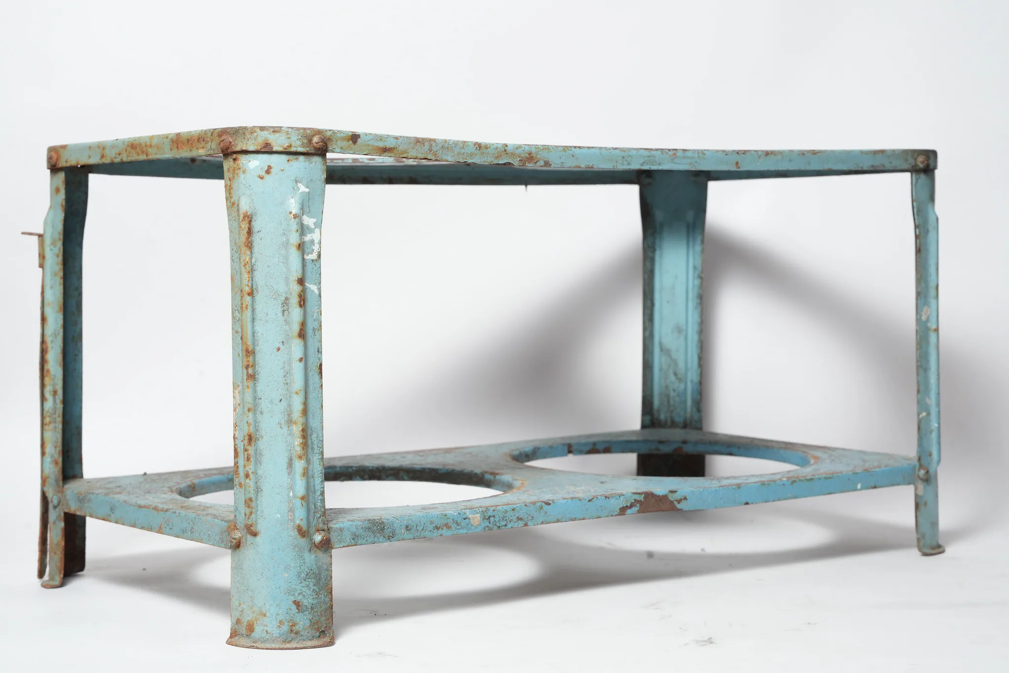Vintage Dual-Burner Kerosene Stove on Blue Steel Stand — photograph 2
