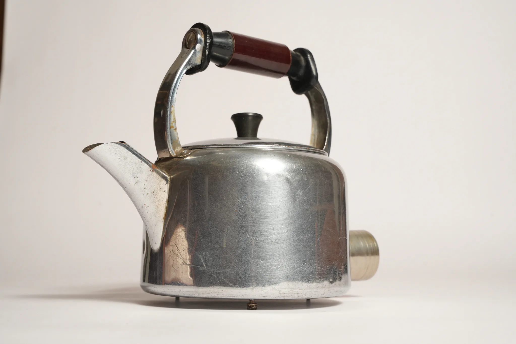 Vintage Electric Tea Kettle with Bakelite Handle — photograph