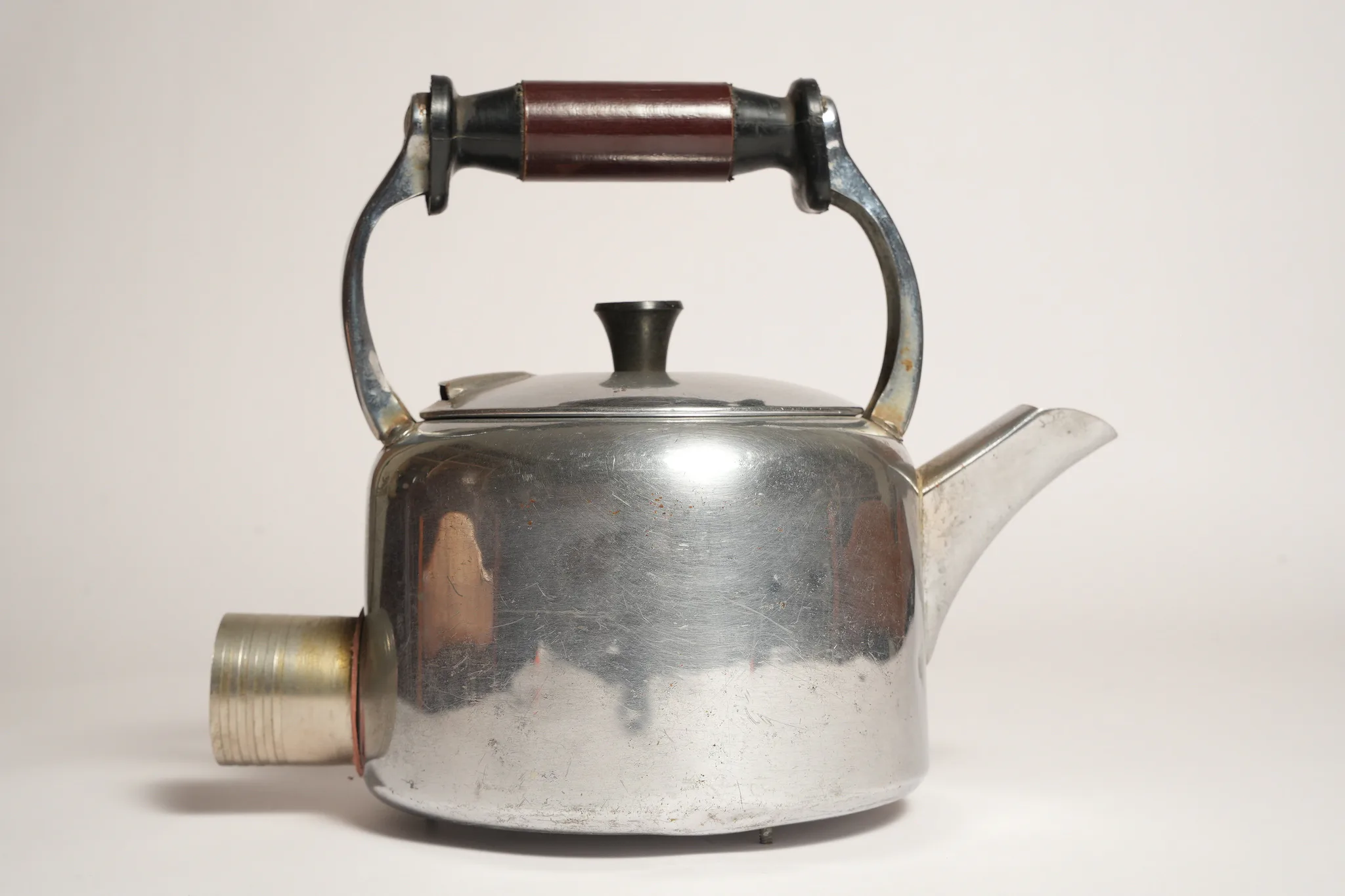 Vintage Electric Tea Kettle with Bakelite Handle — photograph