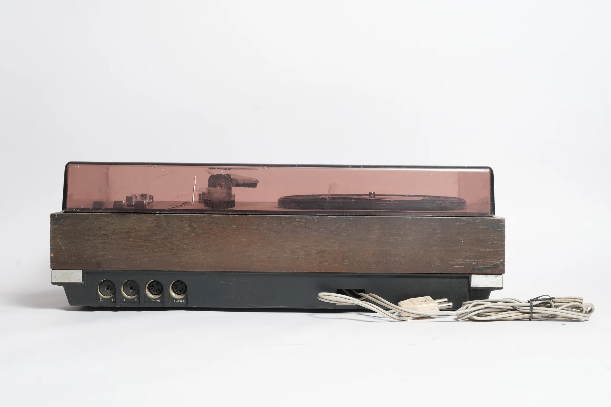 Vintage Integrated Stereo Turntable & Amplifier System — photograph 3