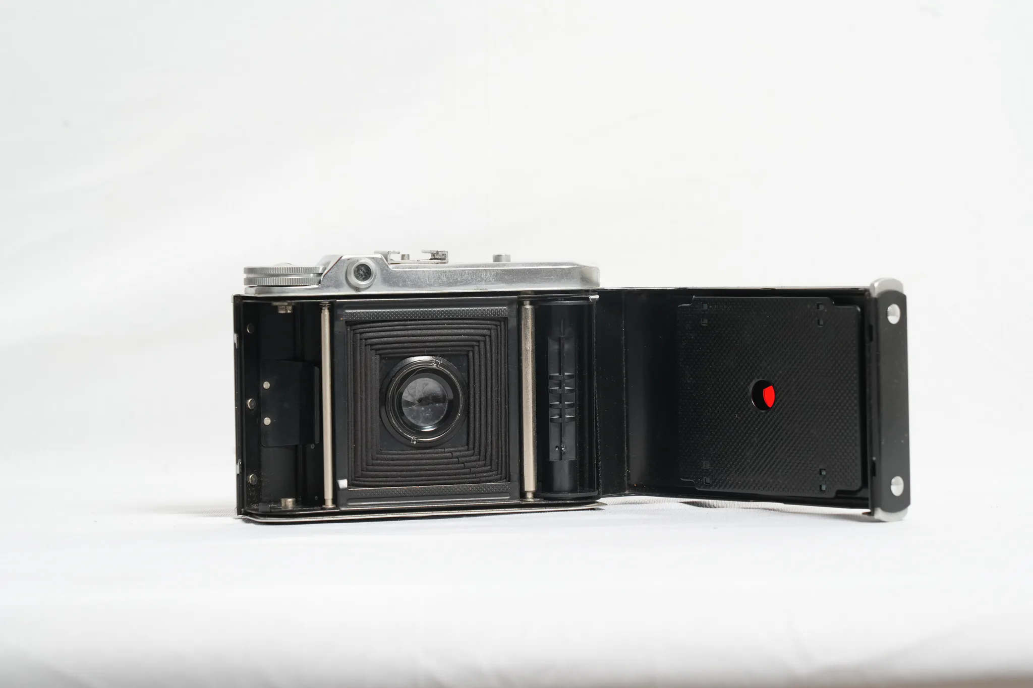 Voigtländer Perkeo I Medium Format Folding Camera — photograph 6