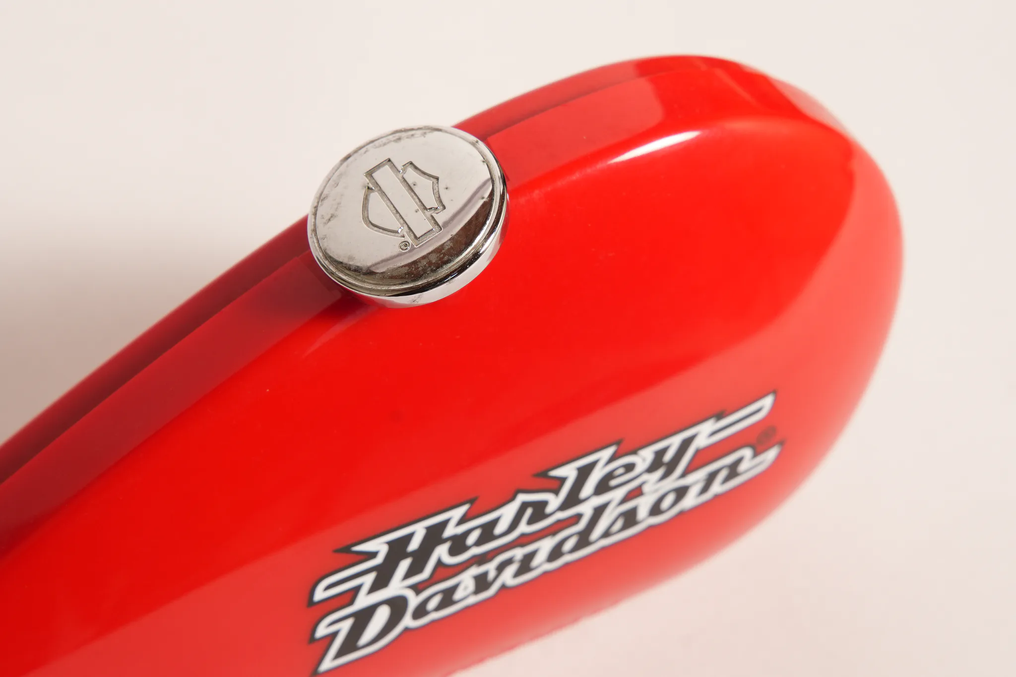 Waterman Harley-Davidson Fuel Tank Desk Pen Case — photograph