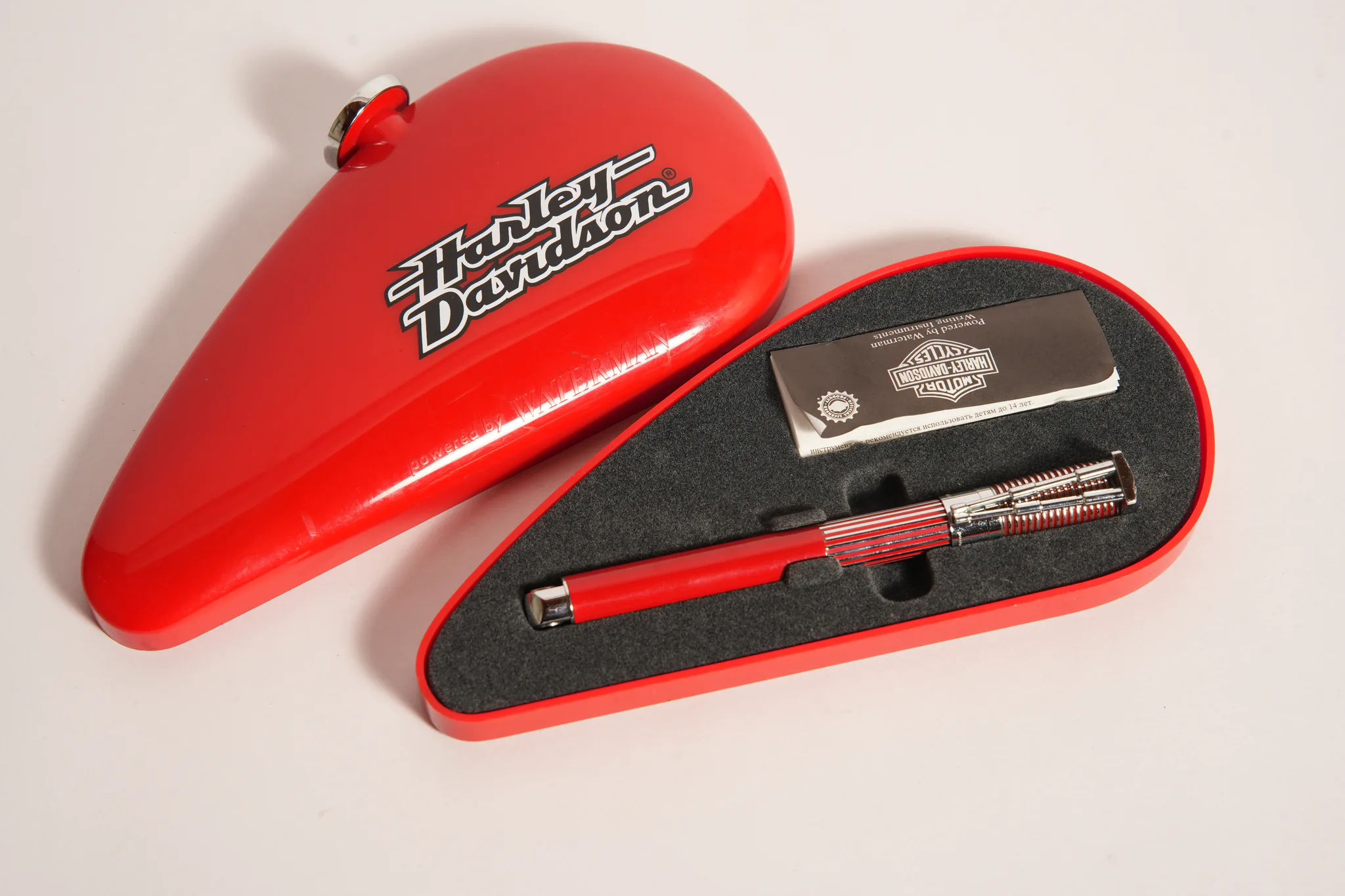 Waterman Harley-Davidson Fuel Tank Desk Pen Case — photograph