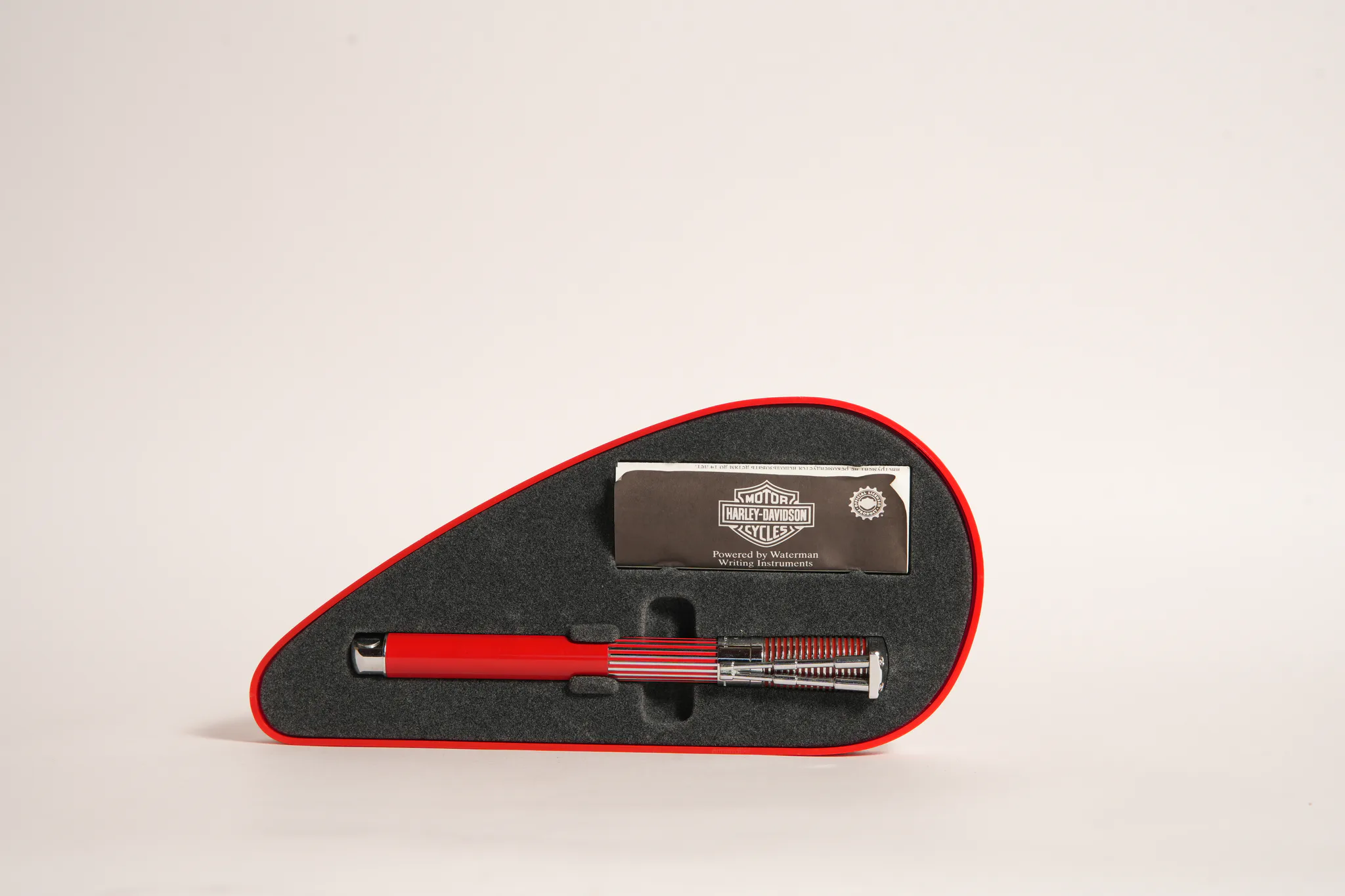 Waterman Harley-Davidson Fuel Tank Desk Pen Case — photograph