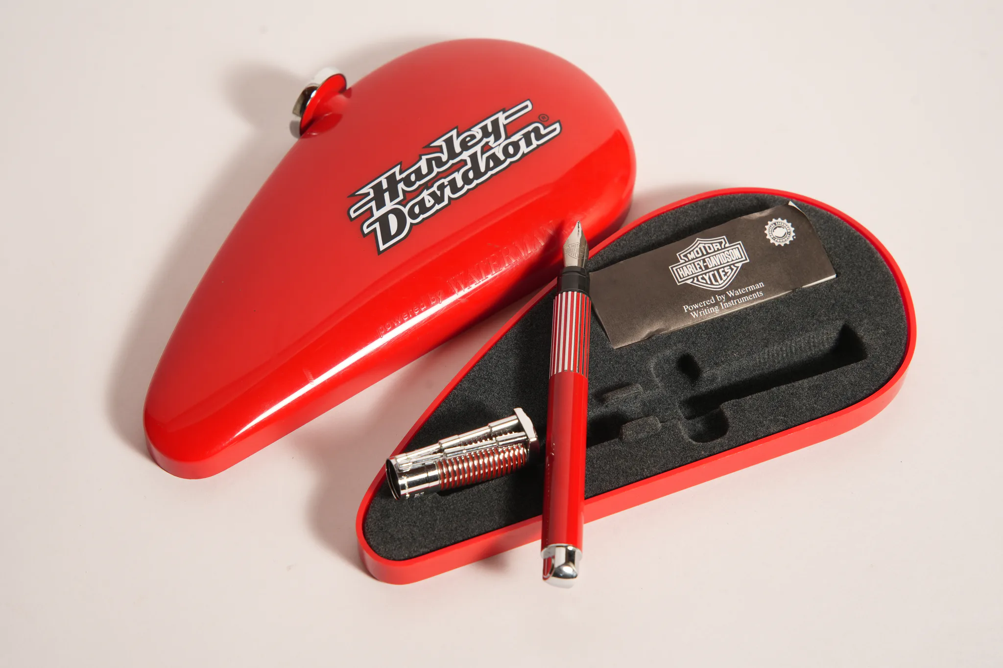 Waterman Harley-Davidson Fuel Tank Desk Pen Case — photograph