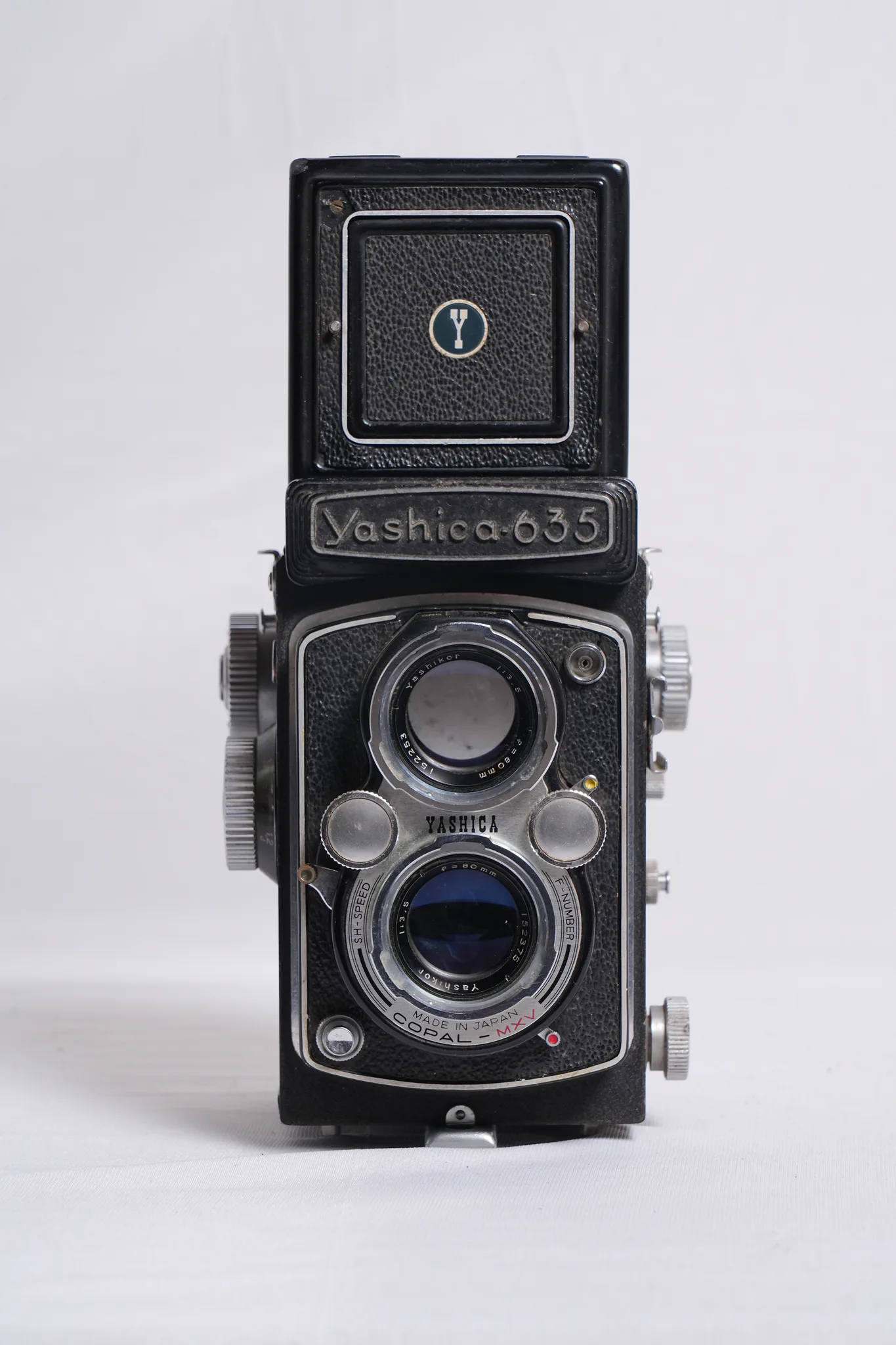 Yashica-635 TLR Film Camera with Leather Case — photograph