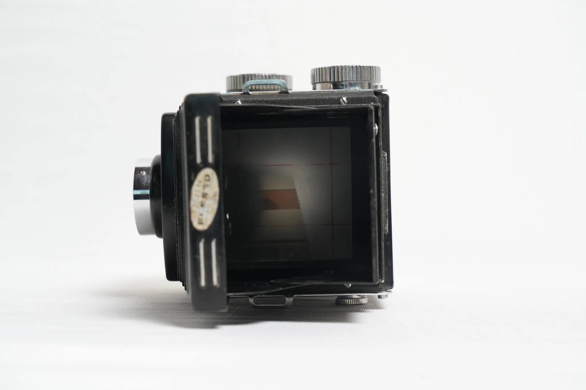 Yashica-A Twin-Lens Reflex 120 Film Camera — photograph 3