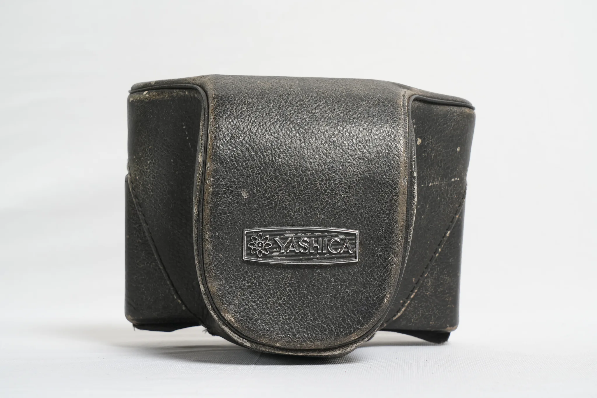 Yashica Electro 35 GSN 35mm Rangefinder Camera — photograph 1