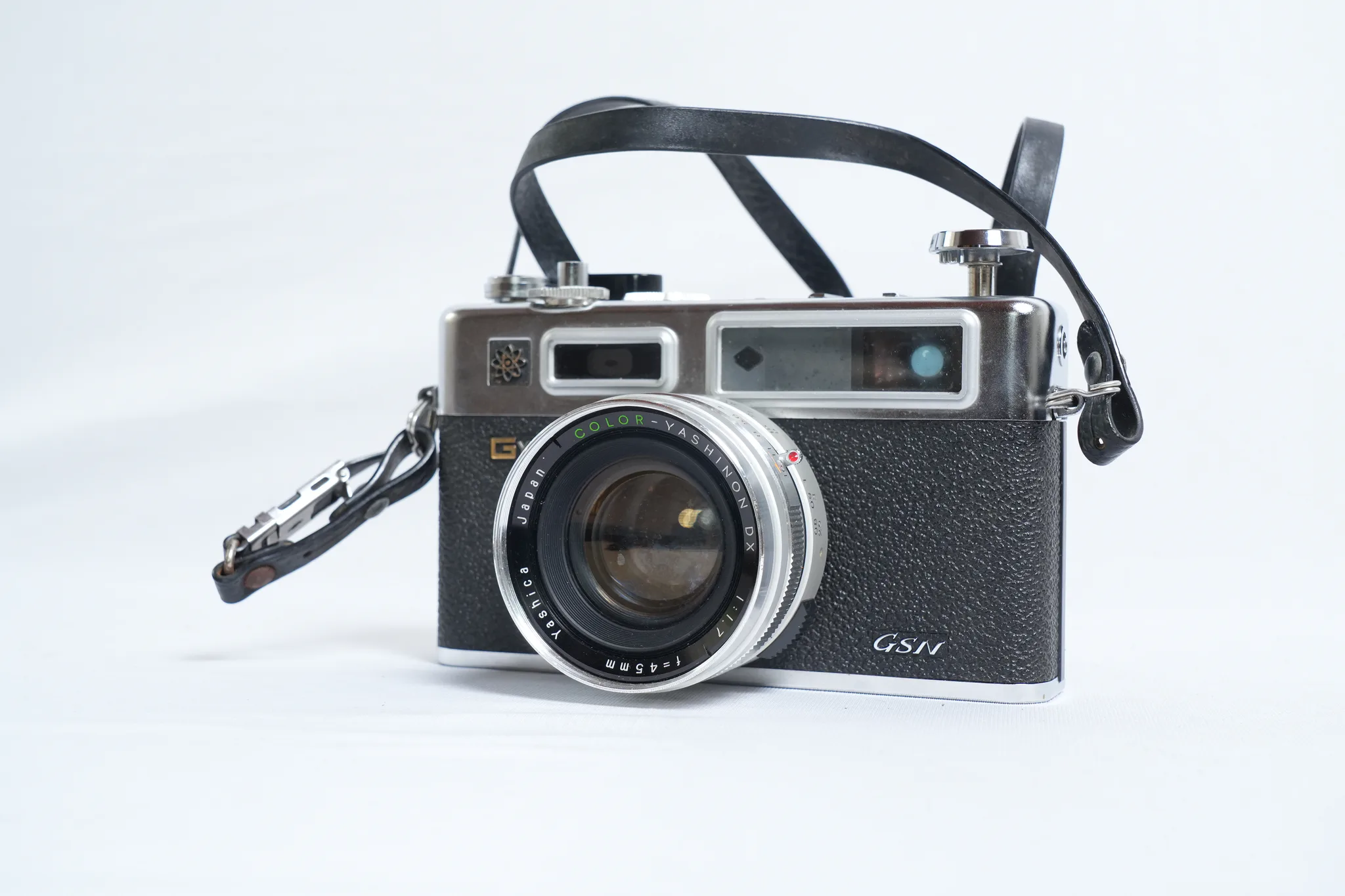 Yashica Electro 35 GSN 35mm Rangefinder Camera — photograph 7