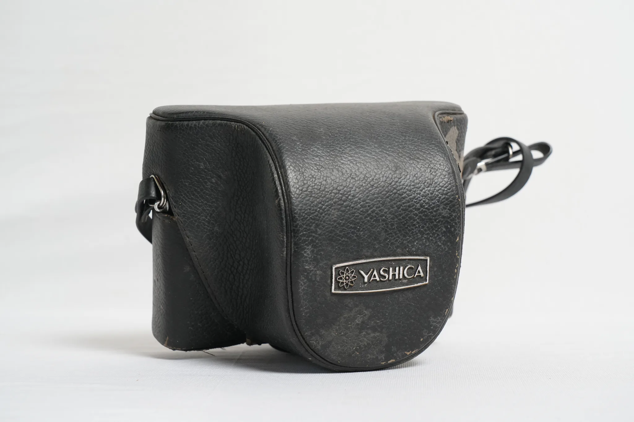 Yashica Electro 35 GT Rangefinder Camera — photograph 1