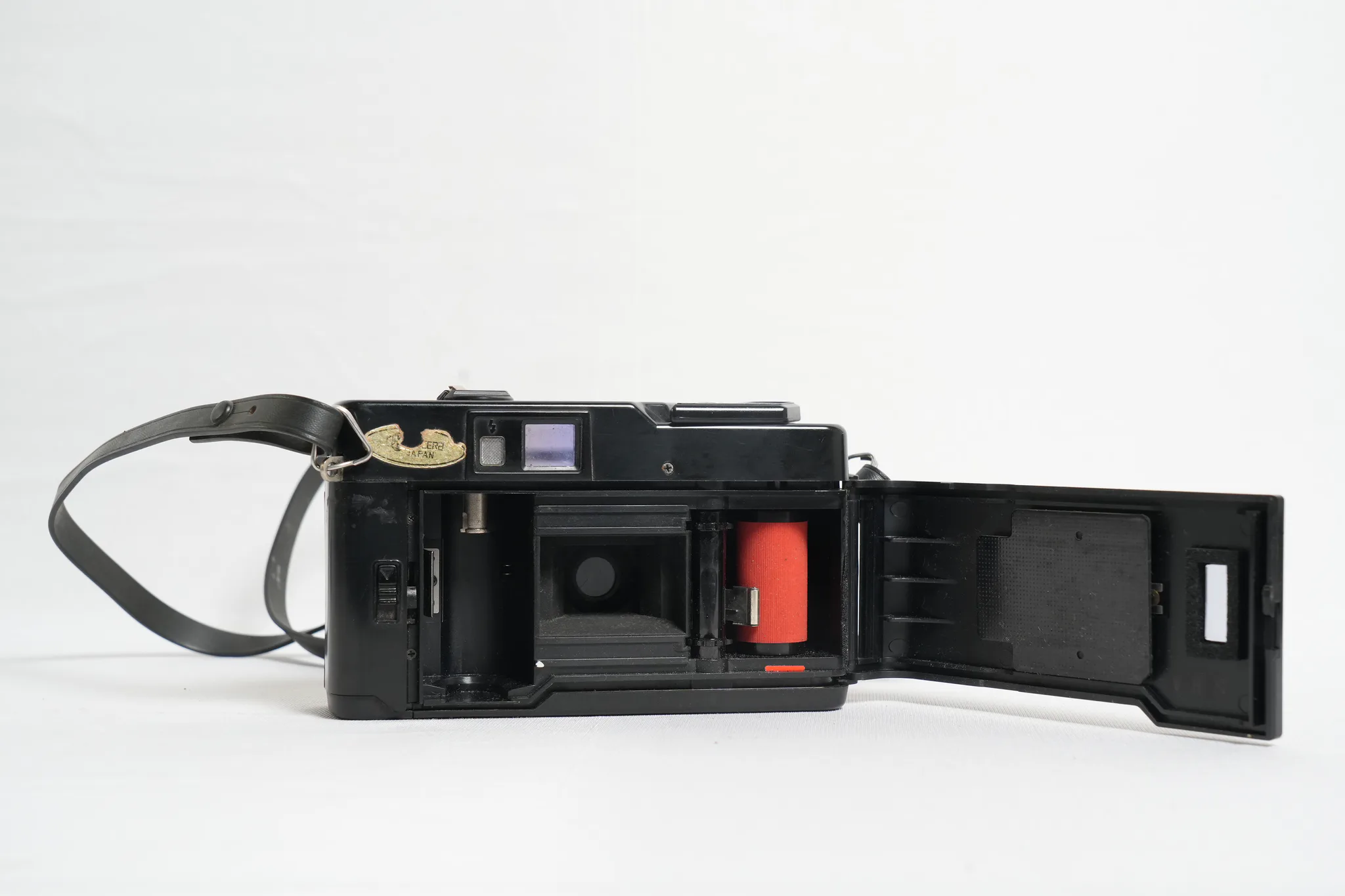 Yashica MF-2 Super DX 35mm Compact Film Camera — photograph 7