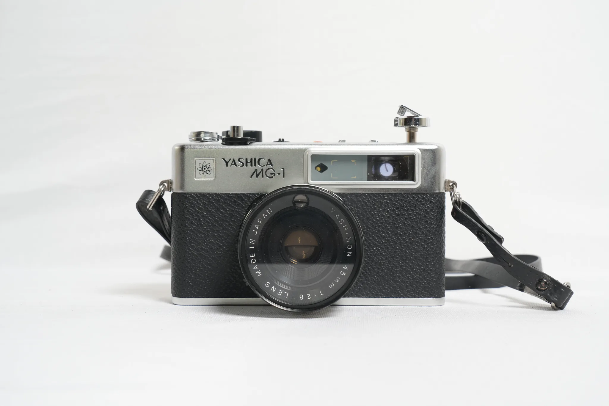 Yashica MG-1 35mm Rangefinder Camera with Fitted Case — photograph 3