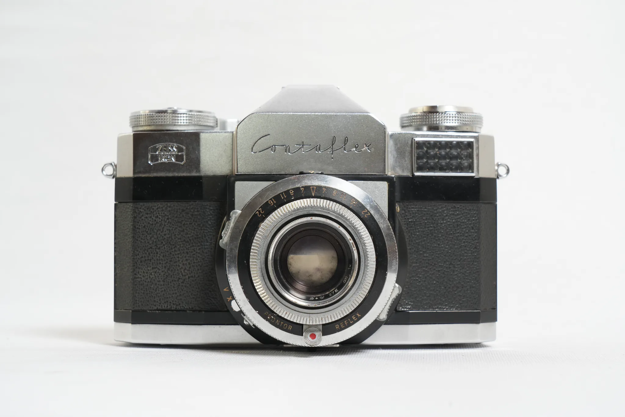 Zeiss Ikon Contaflex Prima 35mm SLR Camera — photograph 3