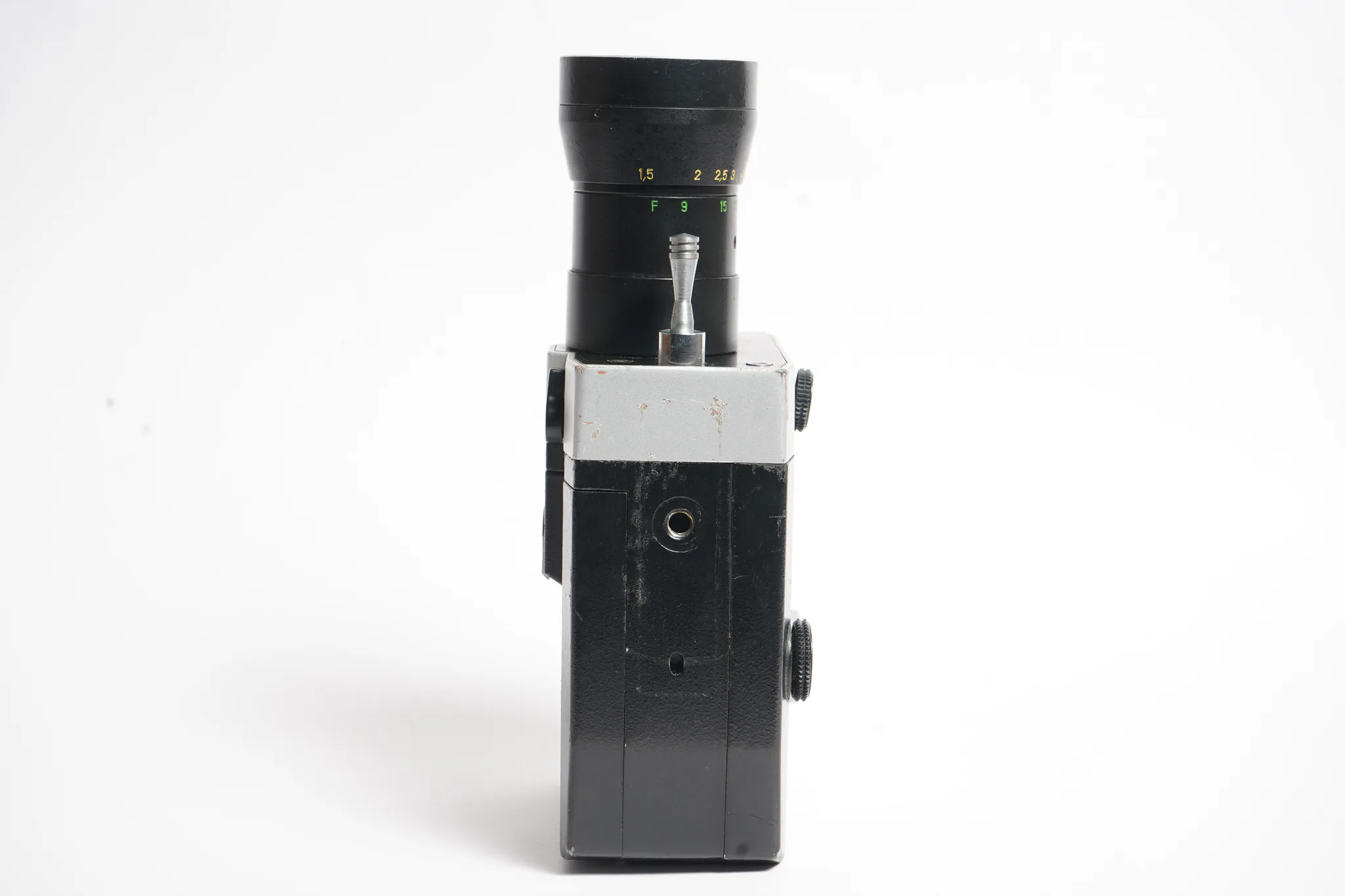 Zenit Quarz 1x8S-2 8mm Cine Camera — photograph