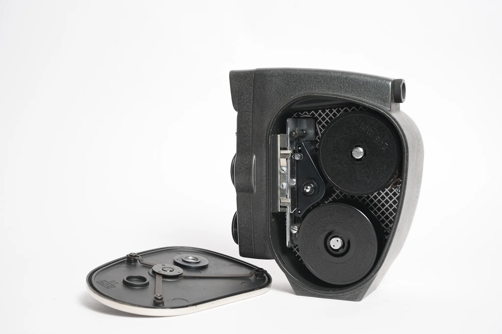 Zenit Quarz DS8-M Double Super 8 Camera — photograph