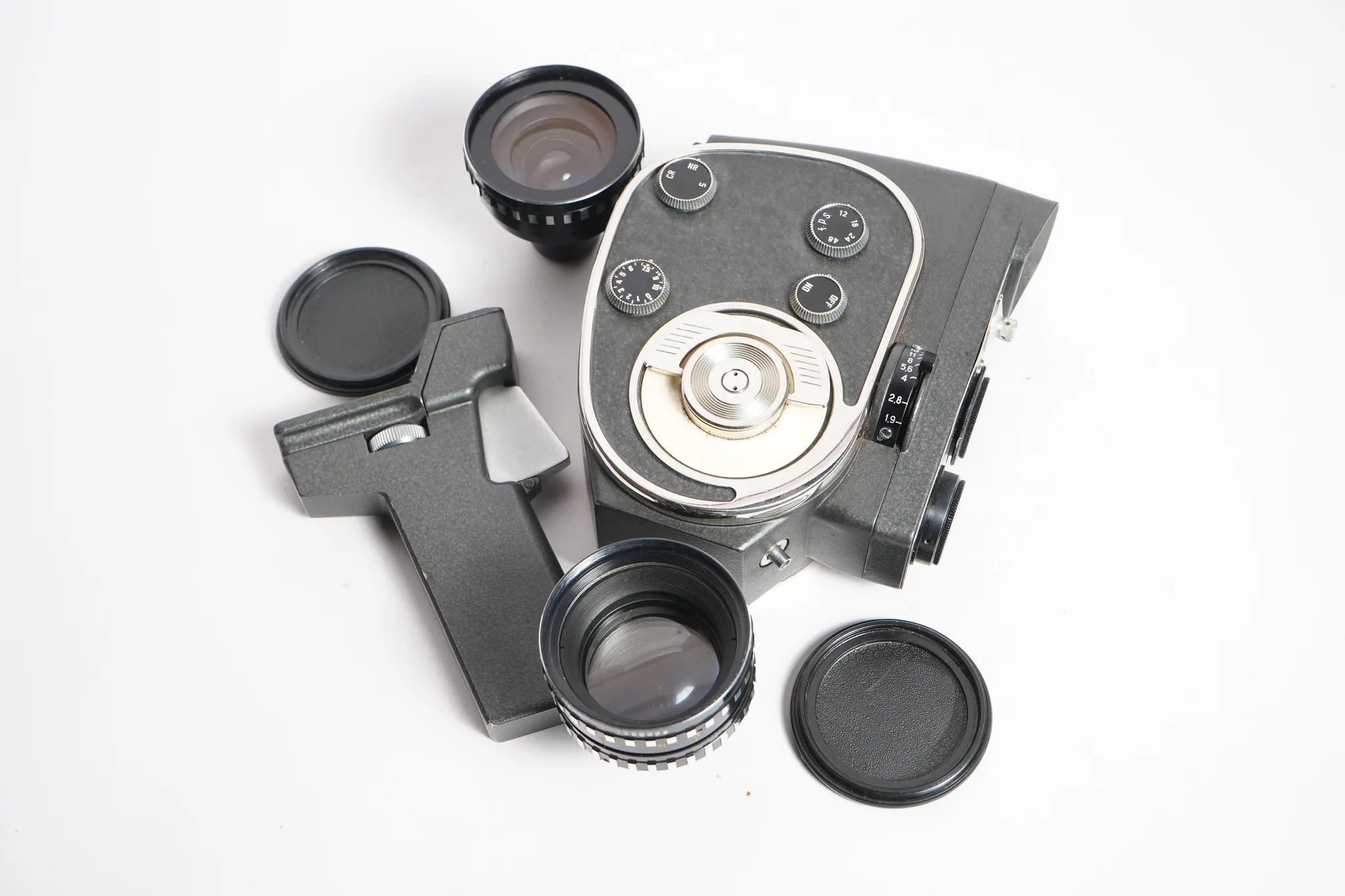 Zenit Quarz DS8-M Double Super 8 Camera — photograph