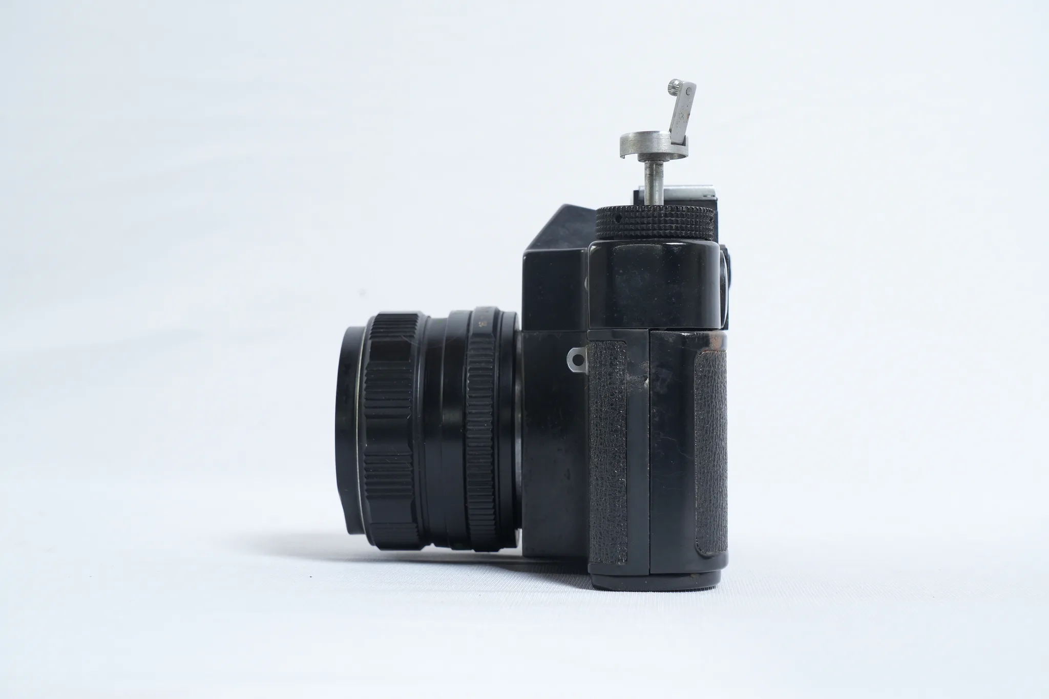 Zenit TTL 35mm SLR Film Camera in Black Finish — photograph 6