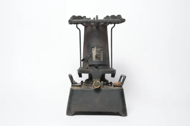 Antique Cast Iron Kerosene Sad Iron Heater & Boiling Stove