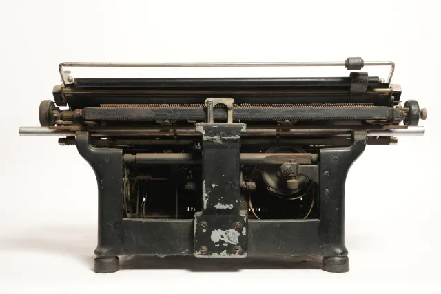 Underwood No. 3 Wide Carriage Typewriter