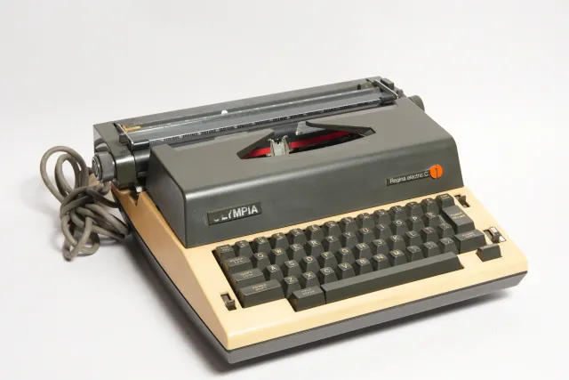Olympia Regina Electric C Portable Typewriter