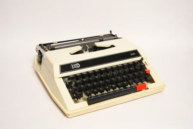 KOFA 300 Vintage Portable Mechanical Typewriter