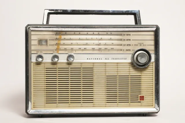 National T-66 4-Band All Transistor Portable Radio