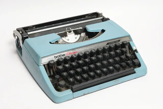Brother Charger 11 Portable Typewriter