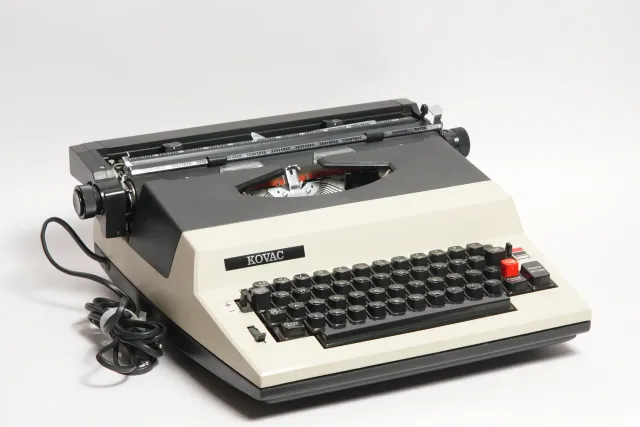 Kovac Portable Electric Typewriter