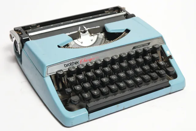 Brother Charger 11 Portable Typewriter