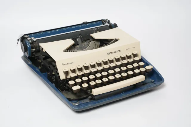 Remington Envoy III Portable Typewriter