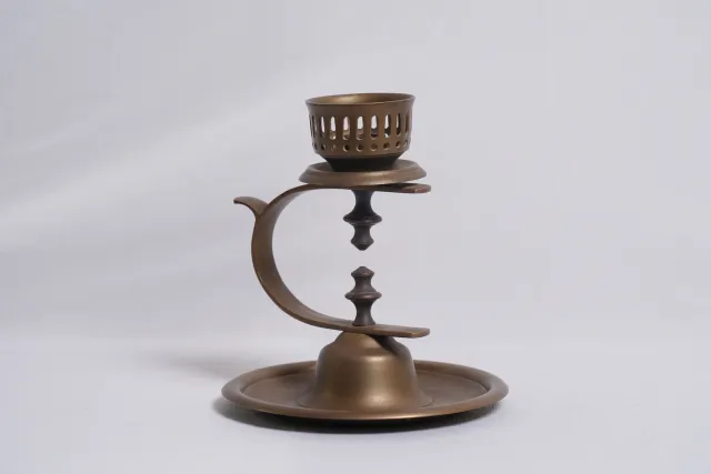 Vintage Brass Balancing Candle Holder with Counterweight