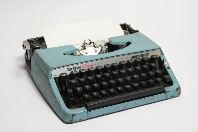Brother Charger 11 Portable Typewriter