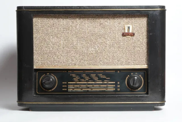 Murphy TA-158 Vintage Tube Radio Receiver